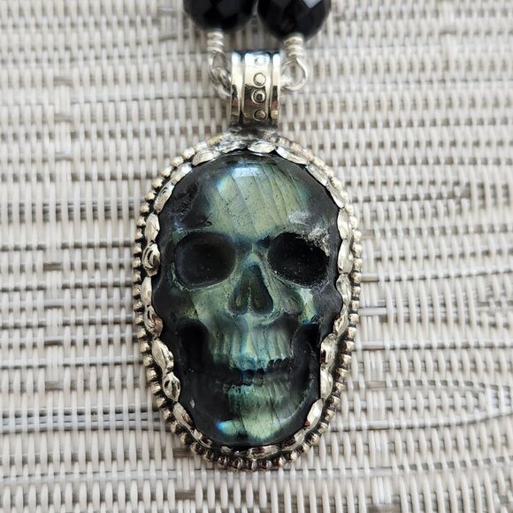 BLACK ONYX (8MM) NECKLACE W/ LABRADORITE SKULL PENDANT--24" - Picture 1 of 6